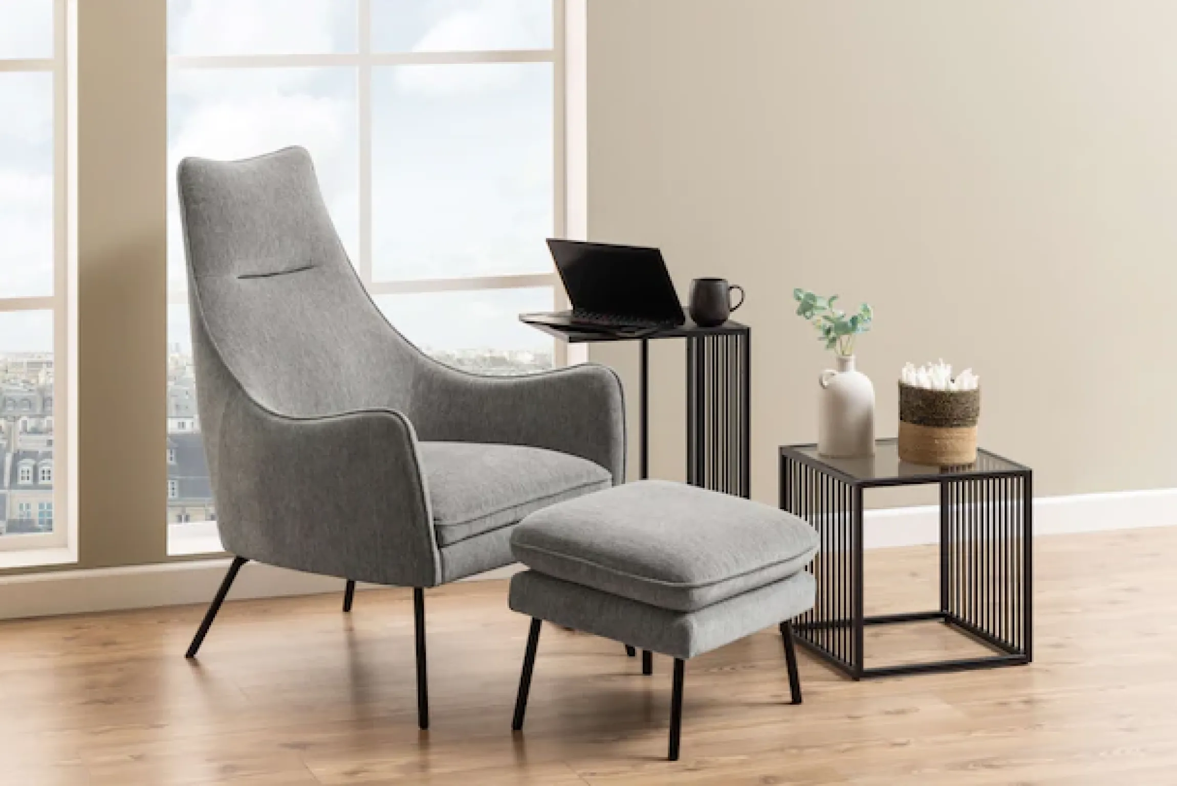 ACTONA GROUP Beistelltisch »Strington, robuster Ecktisch im skandinavischem Design, robust« Ecktisch, Glas, pflegeleicht, vertikalen Metalllamellen, H: 63 cm