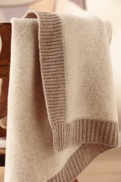 Biederlack Babydecke »Babydecke Wool Knit« 75 x 100, mit kontrastfarbigem Patentrand
