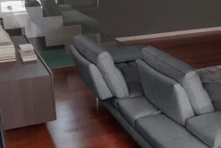 CALIA ITALIA 3,5-Sitzer »Toby Wing, 228 cm breit, Designsofa mit erstklassigem Sitzkomfort« inklusive Sitztiefenverstellung, Füße in Chrom glänzend