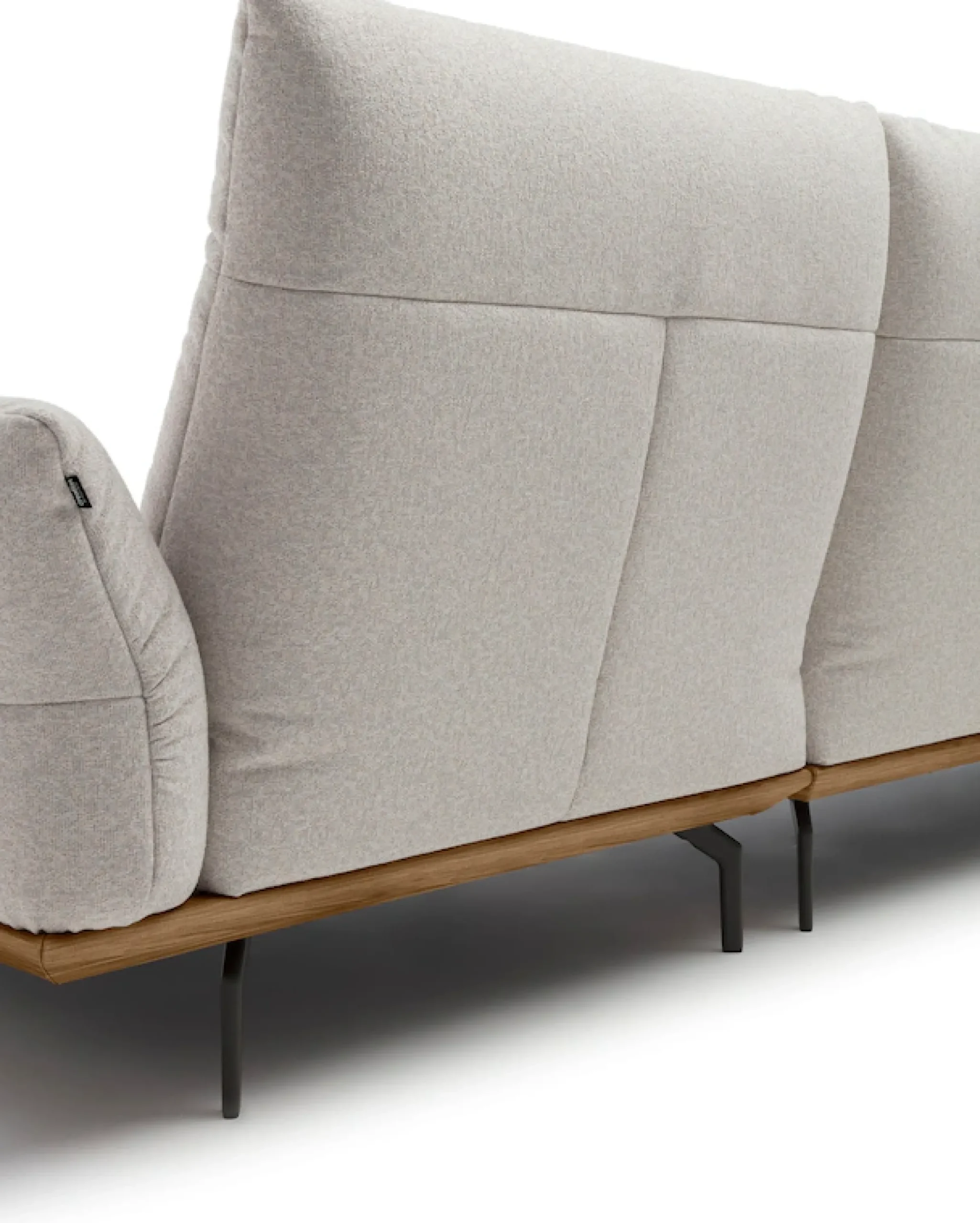 Creation BY ROLF BENZ Ecksofa »CR.460 Designsofa, verstellbare Rückenlehne, hochwertig & bequem« Sockel in Nussbaum, Winkelfüße in Umbragrau, Breite 298 cm