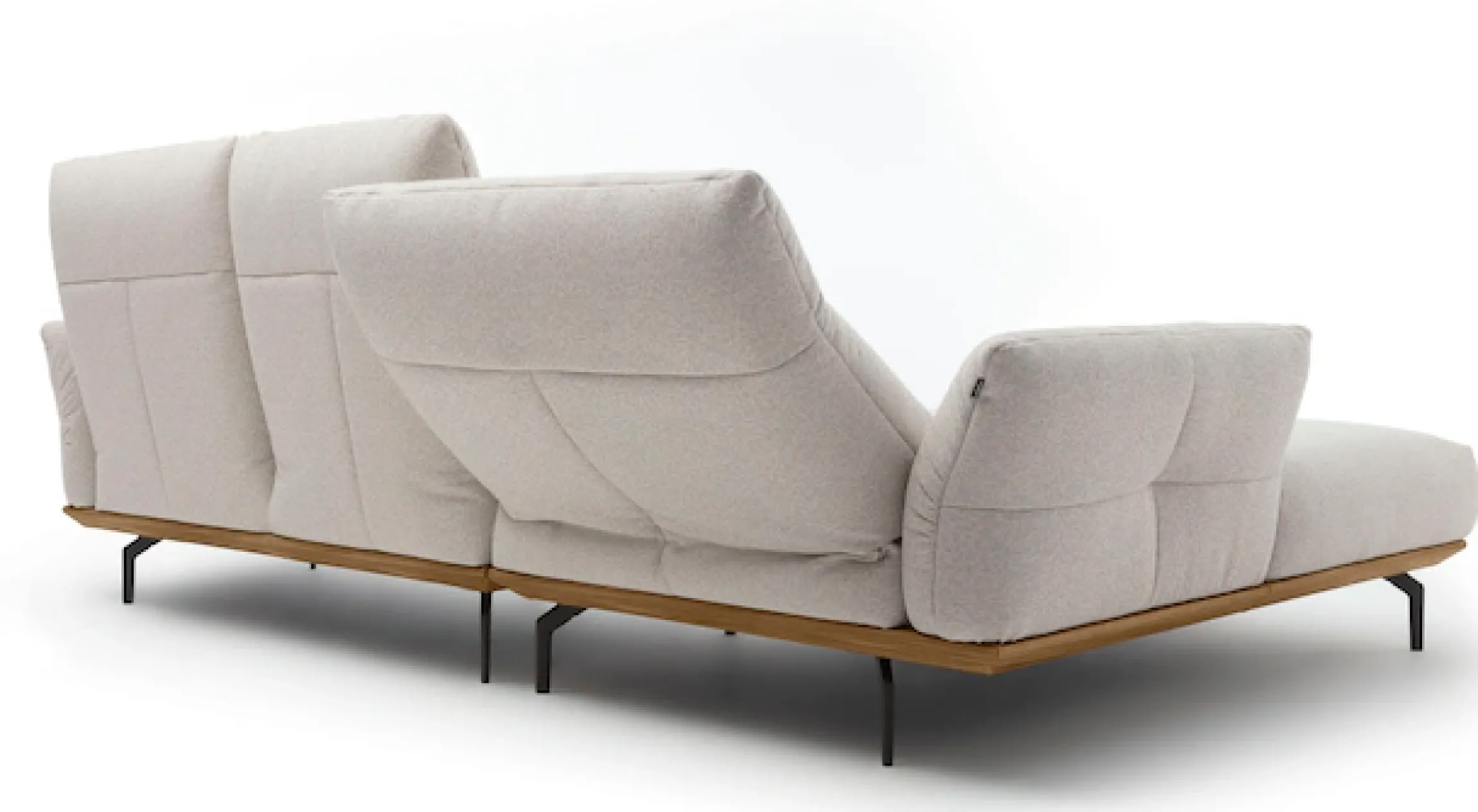 Creation BY ROLF BENZ Ecksofa »CR.460 Designsofa, verstellbare Rückenlehne, hochwertig & bequem« Sockel in Nussbaum, Winkelfüße in Umbragrau, Breite 298 cm