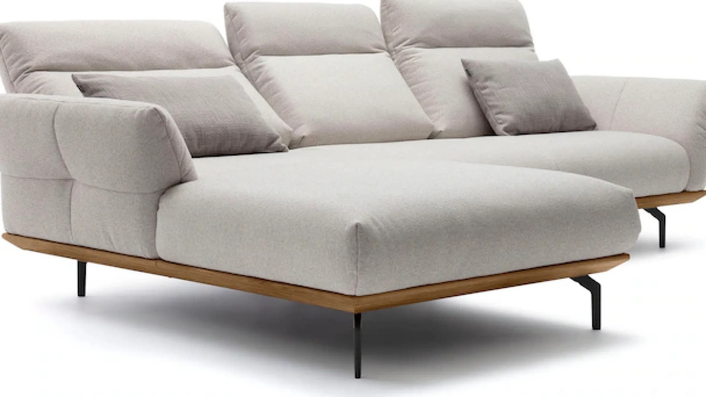 Creation BY ROLF BENZ Ecksofa »CR.460 Designsofa, verstellbare Rückenlehne, hochwertig & bequem« Sockel in Nussbaum, Winkelfüße in Umbragrau, Breite 298 cm