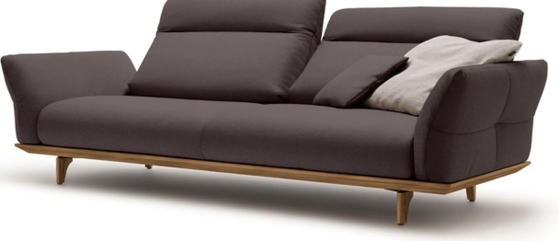 Creation BY ROLF BENZ 3,5-Sitzer »CR.460 Designsofa, erstklassiger Sitzkomfort, verstellb. Rückenlehne« Sockel und Füße in Nussbaum, Breite 228 cm