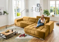 Die PlanBar Ecksofa »MP-IN15053 L-Form extra breiter Schenkel« wahlweise mit Kopfteilverstellung und manueller Vorziehbank