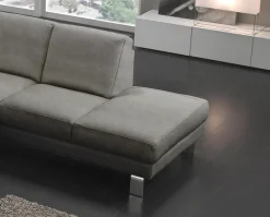 Egoitaliano Ecksofa »Shakira, Design und Sitzkomfort auf hohem Niveau, tolle Details« mit Ottomane, L-Form, elegante Metallfüße