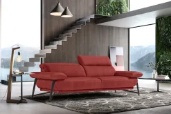 Egoitaliano 2,5-Sitzer »Anais, Designsofa mit erstklassigem Sitzkomfort, Fußfarbe schattengrau« Kopfteil verstellbar, 232 cm, Luxus-Microfaser Lederoptik, marsala
