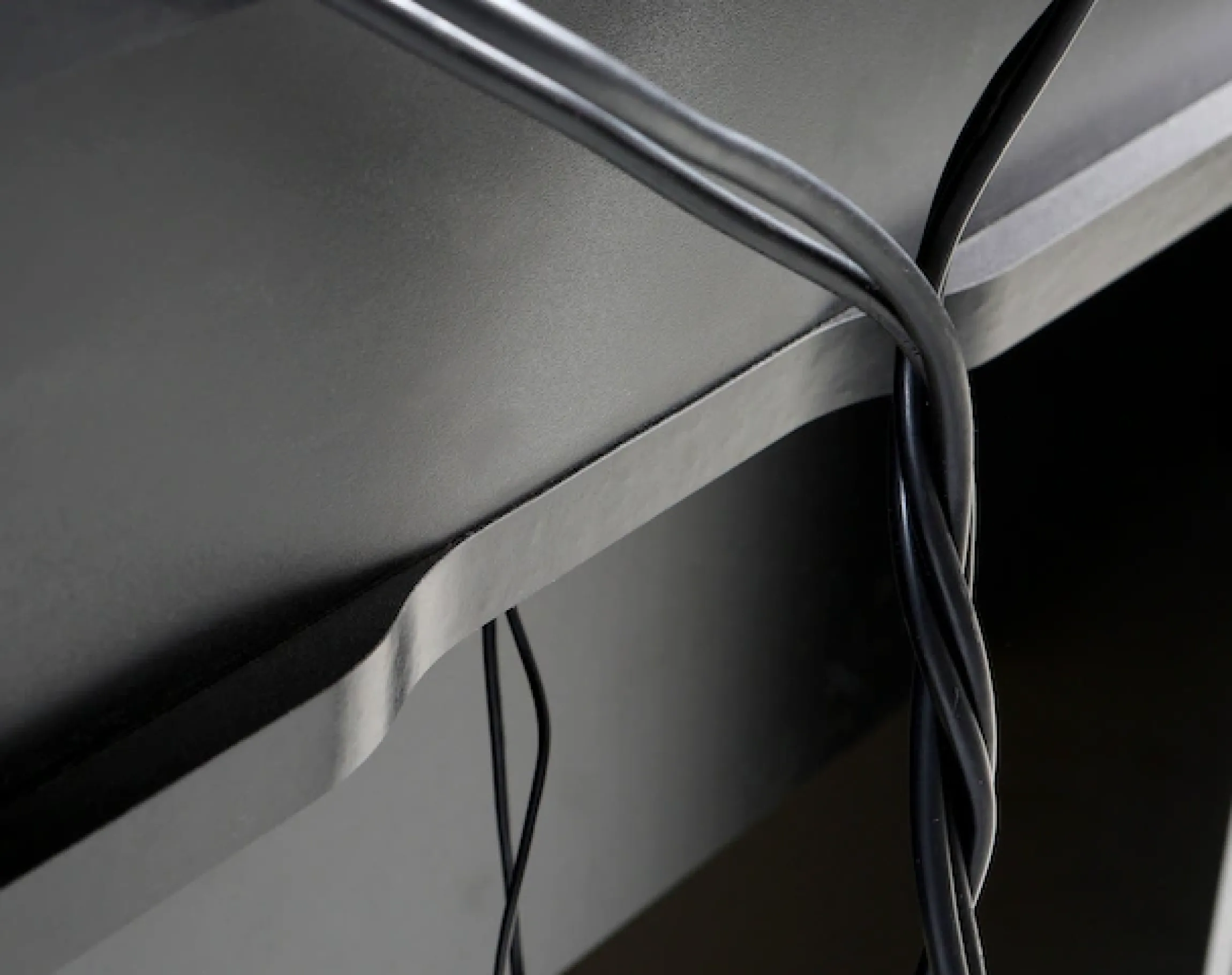 FORTE Gamingtisch »Ayo« mit LED-RGB Beleuchtung, moderner Schreibtisch, Breite 140 cm