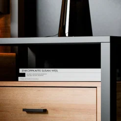 FORTE Nachtkommode »High Rock« mit schwarzem Metallgriff