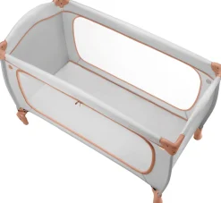Hauck Baby-Reisebett »Sleep N Play Go Plus, Dusty Cork« mit integrierten Rädern; Vorderausstieg