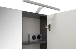 Home affaire Badezimmerspiegelschrank »Malmö, Breite 60 cm, inkl. LED Beleuchtung, 3 Spiegeltüren, 9 Fächer« in verschiedenen Farben erhältlich, Badmöbel, Spiegel, Badschrank, Bad
