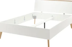 Home affaire Einzelbett »Merle Bettgestell mit Massivholzfüßen Außenmaße 145/20/92 cm (B/T/H)« in skandinavischem Design, Liegefläche 140x200cm