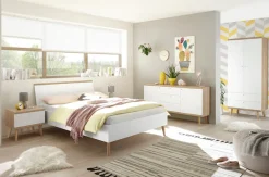Home affaire Einzelbett »Merle Bettgestell mit Massivholzfüßen Außenmaße 145/20/92 cm (B/T/H)« in skandinavischem Design, Liegefläche 140x200cm