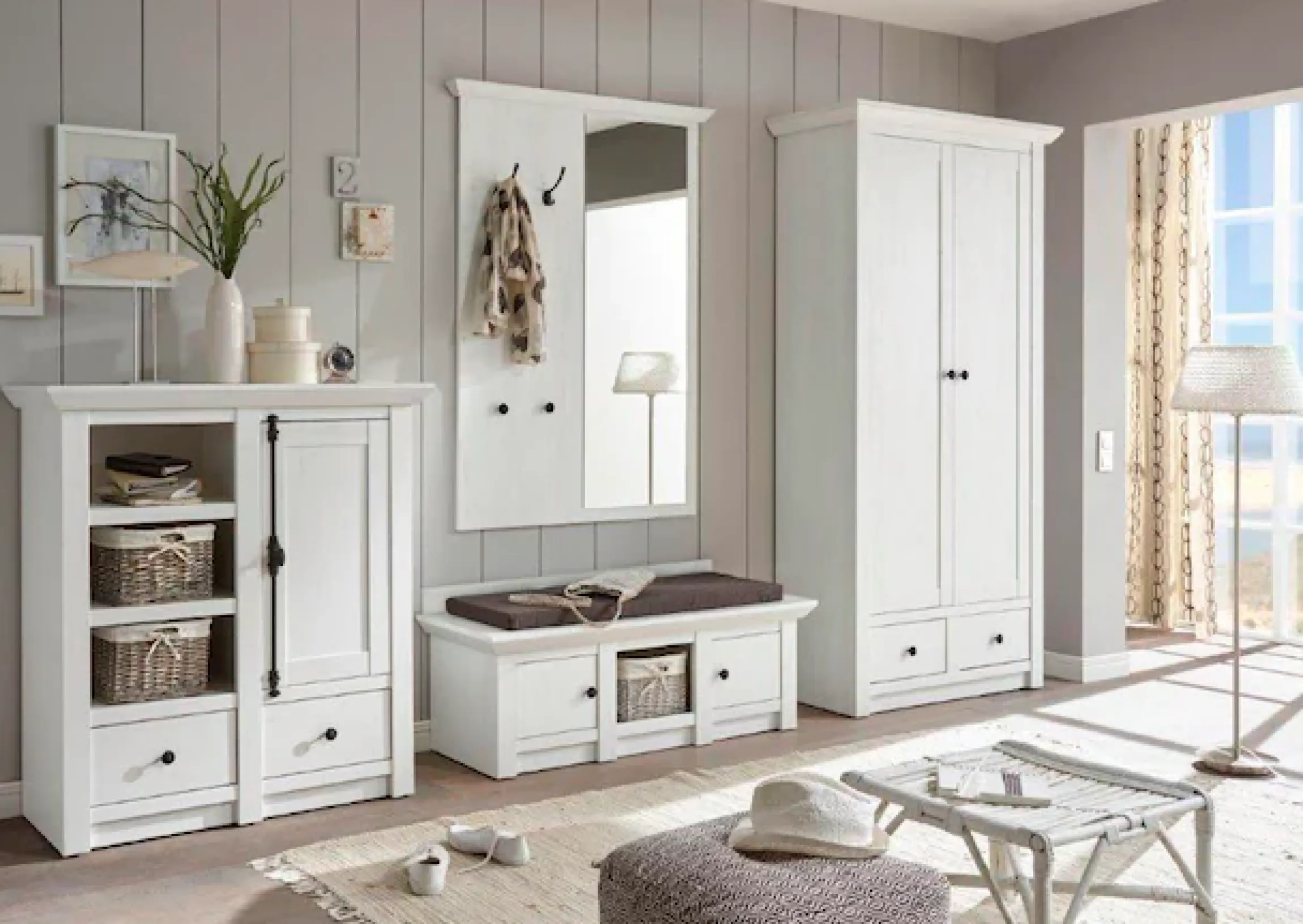 Home affaire Garderoben-Set »California, Komplettset im Landhausstil, moderne Garderobe« 4 teiliges Set bestehend aus Garderobenschrank, Sitzbank etc.,