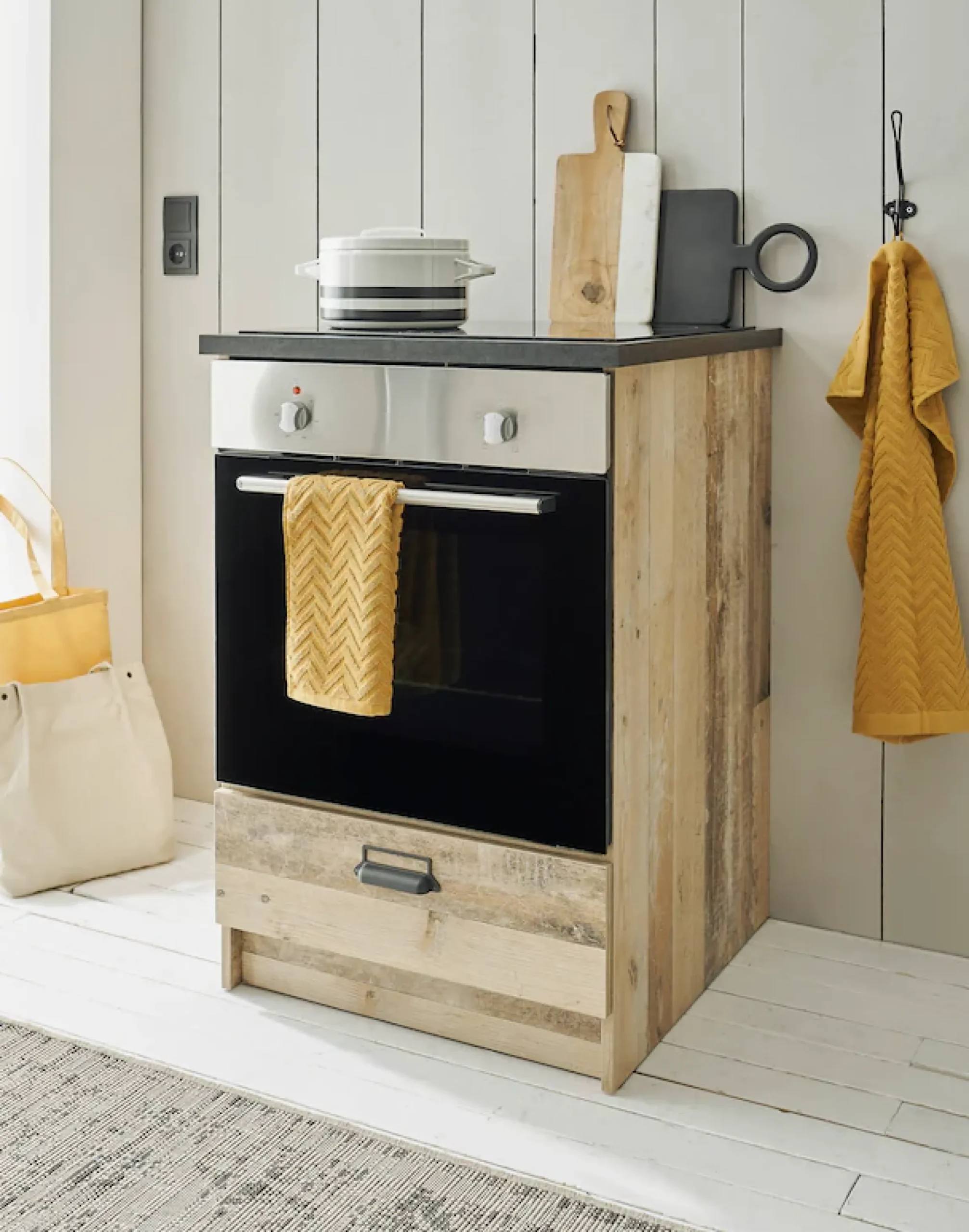 Home affaire Herdumbauschrank »Sherwood« mit Apothekergriffen aus Metall, Breite der Arbeitsplatte 63 cm
