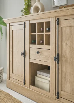 Home affaire Highboard »Cornwall, Kommode im Landhausstil, Schrank, Sideboard, Eiche Dekor« 1 Stk. tlg. verschnörkelte Metallgriffe, ausreichend Stauraum, 152 cm breit