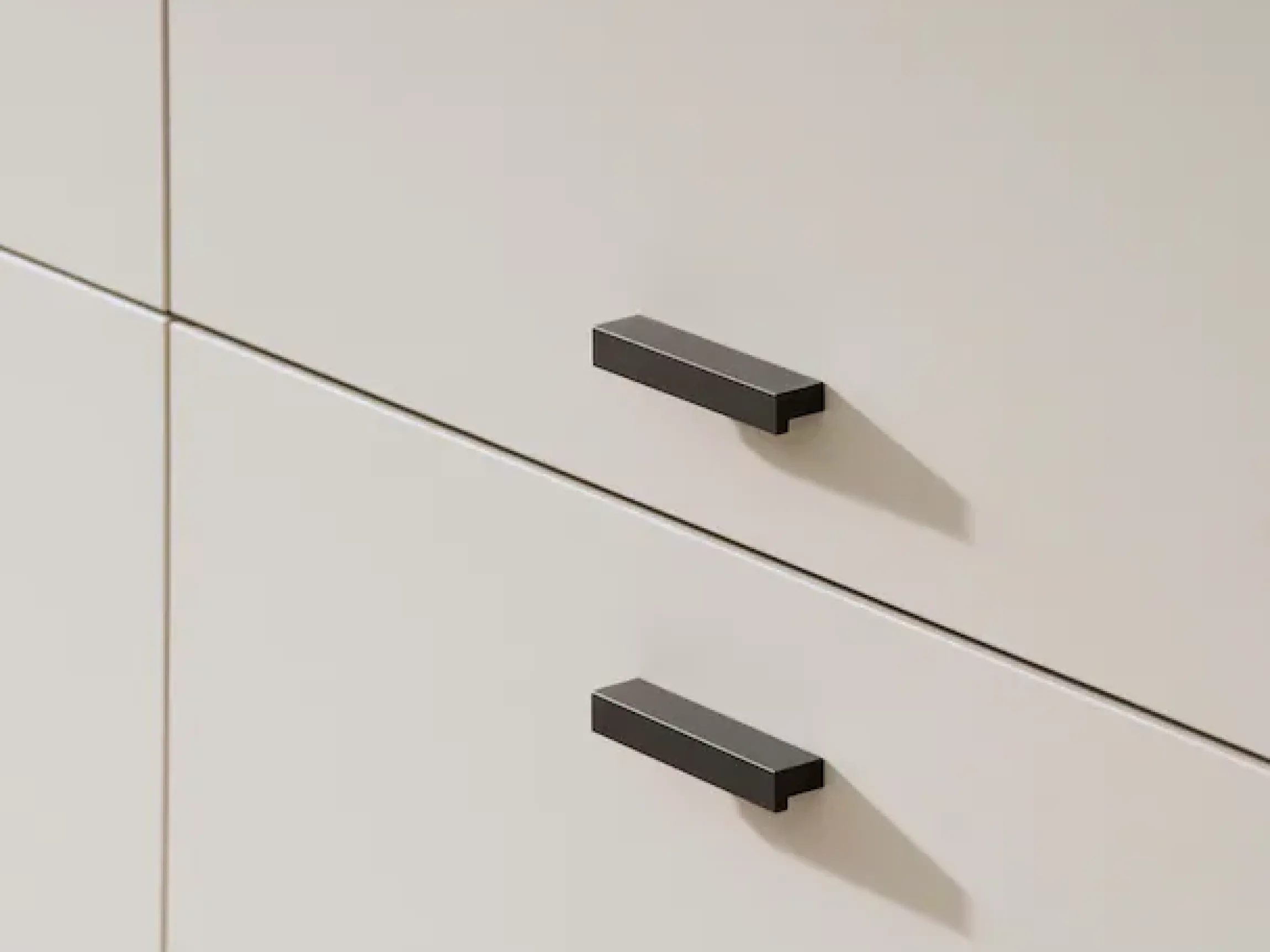 Home affaire Highboard »Fredericia, Hochkommode, modernder Stauraum in Kaschmir« zeitlos, schwarze Metallgriffe und -füße, ausreichend Stauraum