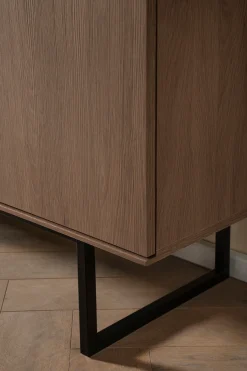 Home affaire Highboard »Lund, moderner Schrank, Kommode mit Kufengestell« optisch dünner Oberboden, hochwertige Optik, ausreichend Stauraum