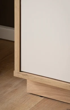 Home affaire Highboard »Sonora, moderner Schrank, Stauraumelement in Eiche Artisan, Kommode« filigrane Rahmenoptik, ausreichend Stauraum, vielseitig einsetzbar