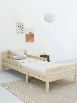 Home affaire Kinderbett »Wenke,ausziehbar von 140 bis 200 cm, FSC®« 90cm Breite, 140-200cm Liegefläche,massive Kiefer, mit Lattenrost, zeitlose Optik,Rausfallschutz
