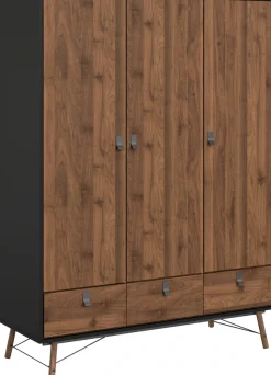 Home affaire Kleiderschrank »RY« mit 3 Türen und 3 Schubladen, Breite/Höhe 150/200 cm