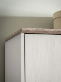 Home affaire Kleiderschrank »LiLLE, Drehtürenschrank im Landhausstil, Schrank mit Metallgriffen« viel Stauraum, mit Kleiderstange u Einlegeböden, vielseitig einsetzbar