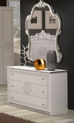 Home affaire Kommode »Greta, aus FSC-zertifiziertem Holzwerkstoff mit Dekor im Klassikstil« Maße (B/T/H): 113/42/73,5 cm,mit 3 Schubladen, soft-close-Funktion, Made in Italy