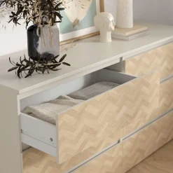 Home affaire Kommode »Maise in Holzoptik mit elegantem Fischgrätmuster« Fischgrätdekorfronten für einen modernen Wohnstil