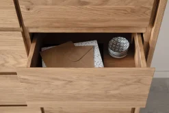 Home affaire Kommode »Zetra Schubladenschrank, 2 Schubladen/2 Türen mit Soft-Close-Function« Fertig montiert, Eiche Massivholz, Breite 88 cm