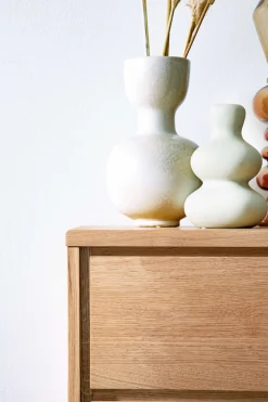 Home affaire Kommode »Zetra Schubladenschrank, 2 Schubladen/2 Türen mit Soft-Close-Function« Fertig montiert, Eiche Massivholz, Breite 88 cm
