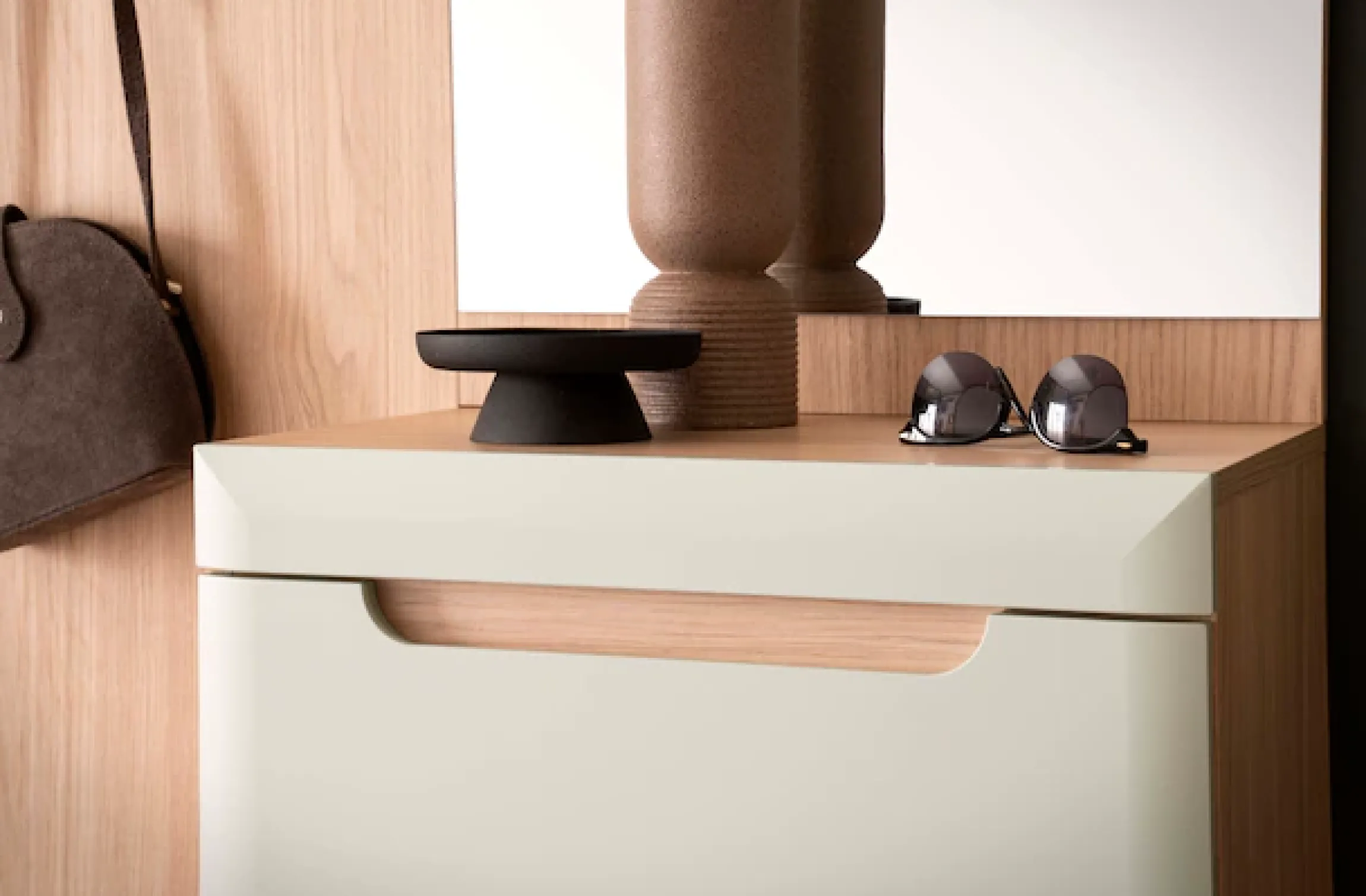 Home affaire Kompaktgarderobe »Torge, Garderobe mit Stauraum, Garderobenschrank im Scandic Design« in zwei Farben, viel Stauraum, 107 cm breit, für kleine Räume geeignet