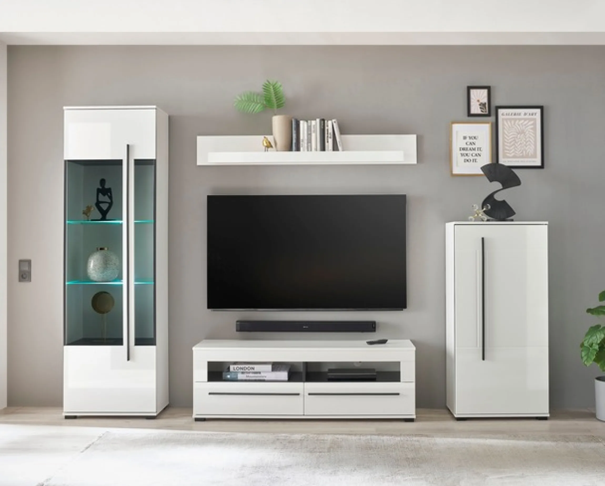 Home affaire Lowboard »Cantara, TV-Unterteil modern, Kommode in Eiche Evoke, Weiß o Kaschmir« schwarze Stangengriffe, ausreichend Stauraum, vielseitig einsetzbar