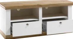 Home affaire Lowboard »Cremona, TV-Unterteil im Landhausstil, Kommode, moderner TV-Schrank« Metallgriffe, ausreichend Stauraum, vielseitig einsetzbar 152 cm breit