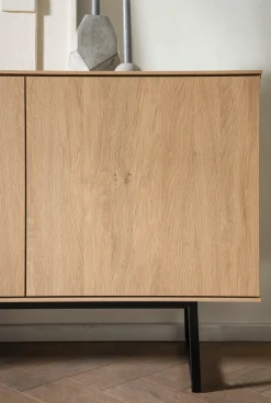 Home affaire Lowboard »Lund, moderner TV-Unterschrank, Kommode mit Kufengestell« optisch dünner Oberboden, hochwertige Optik, ausreichend Stauraum