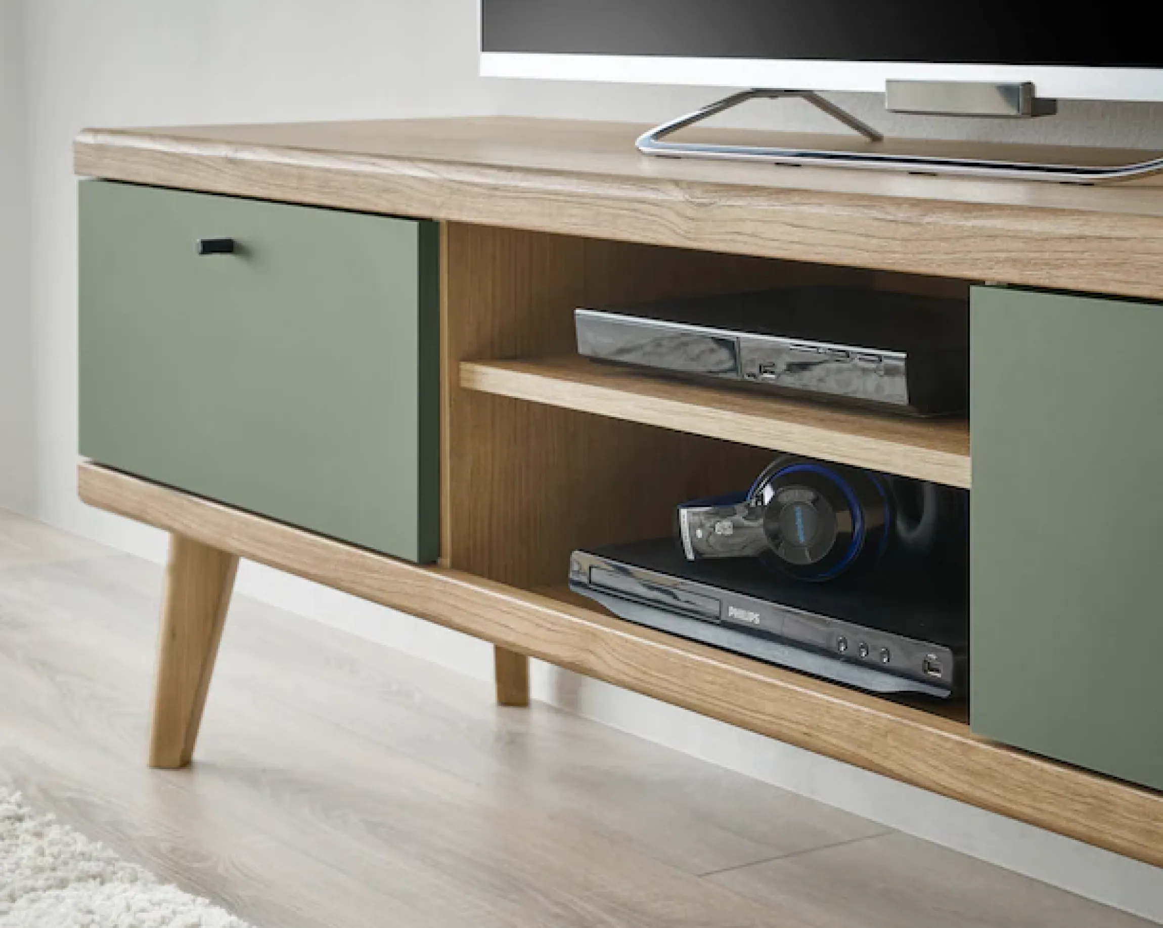 Home affaire Lowboard »MAVAS« in moderner Trendfarbe, Griffe aus Metall (Schwarz), Breite 160 cm