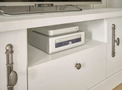 Home affaire Lowboard »RAVENNA« im romantischen Landhausstil, Griffe aus Metall, Breite 155 cm
