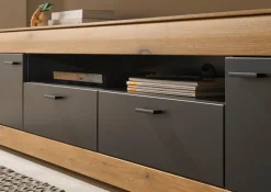 Home affaire Lowboard »Soleto, moderner TV-Schrank, Kommode, TV-Unterschrank« zeitlos, schwarze Griffe aus Metall, ausreichend Stauraum