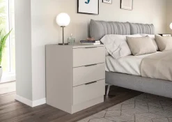 Home affaire Nachtkommode »Skarde Nachttisch Beistelltisch Kommode, Breite: 45 cm« 1 Stk. tlg. Skarde, Nachtkommode, 3 Schubkästen, kashmir