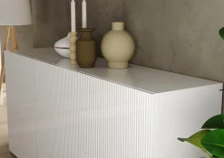 Home affaire Sideboard »Rio Breite 181 cm, Kommode mit 3 Türen, Anrichte,« geriffelte MDF-Fronten, modern u. elegant, viel Stauraum