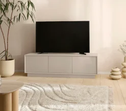 homsy by Ana Johnson TV-Schrank »Storvia« seidenmatte Lackierung, geräuschlose Soft-Close-Schubladen, B 140 cm