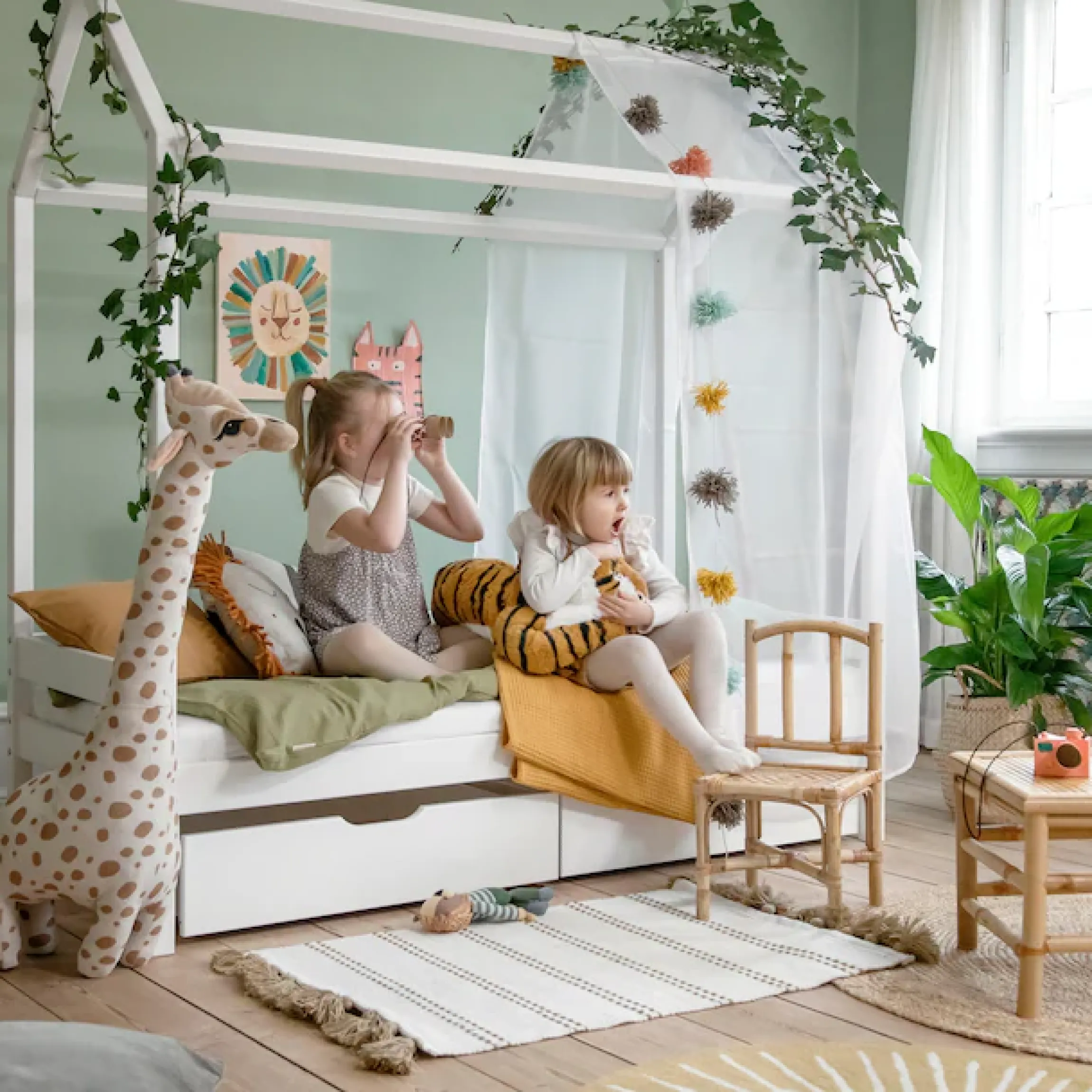 Hoppekids Kinderbett »ECO Comfort Bett« Hausbett mit Dach wahlweise mit Rausfallschutz