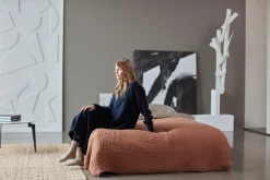 INNOVATION LIVING ™ Schlafsofa »YONATA hoher Sitz- & Liegekomfort, Breite 207cm, große Liegefläche« komfortable Taschenfederkernpolsterung, BreiteLiegefläche 200/145 cm