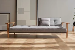 INNOVATION LIVING ™ Schlafsofa »Splitback Frej, Sofa mit Funktion, bequem mit Federkernunterfederung« mit stabilen Armlehnen aus Eichenholz, skandinavisches Design