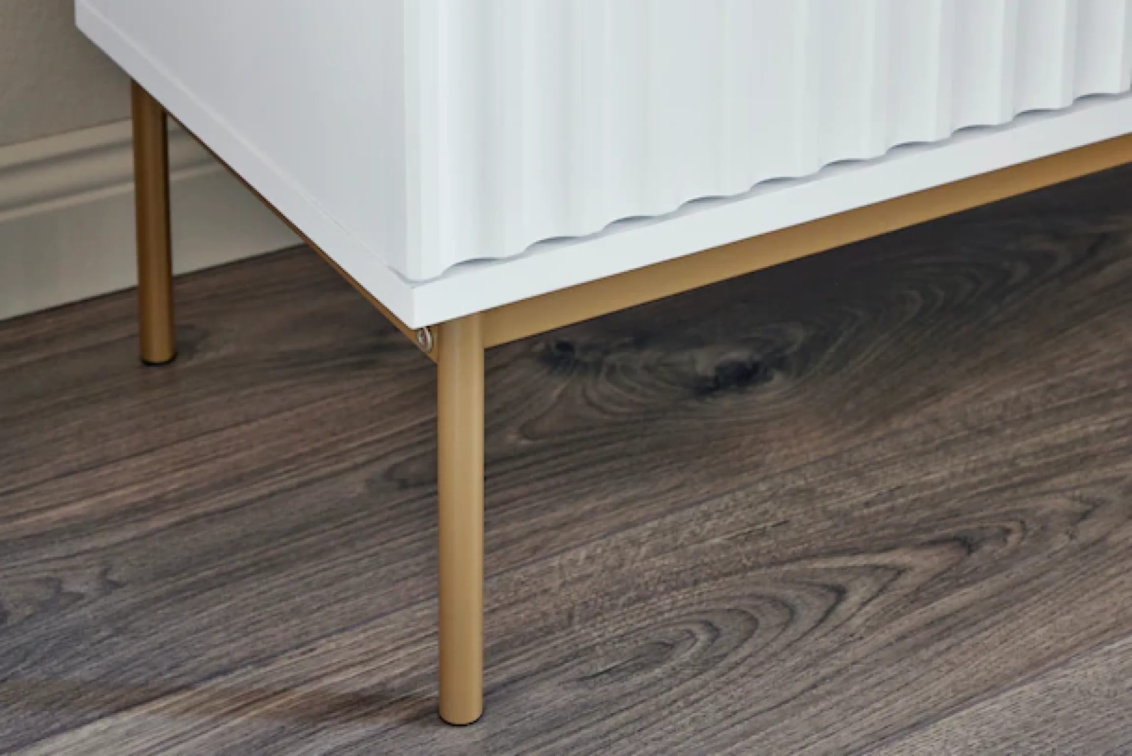 Jahnke Sideboard »CARVE SB 150« 1 Stk. tlg. Sideboard, raffiniertes Design, edler Gold-Look, Breite 150 cm