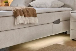Jockenhöfer Gruppe Boxspringbett »KIRA, mit Taschenfederkernmatratze H3-H4 und Kaltschaum-Topper« inkl. LED-Beleuchtung & USB-Ladeports, Chenille Stoff, 160/180x200cm