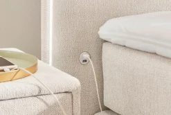 Jockenhöfer Gruppe Boxspringbett »Livia« inklusive LED-Beleuchtung, 4x USB-Ladeports, 7-Zonen-TTFK-Matratze