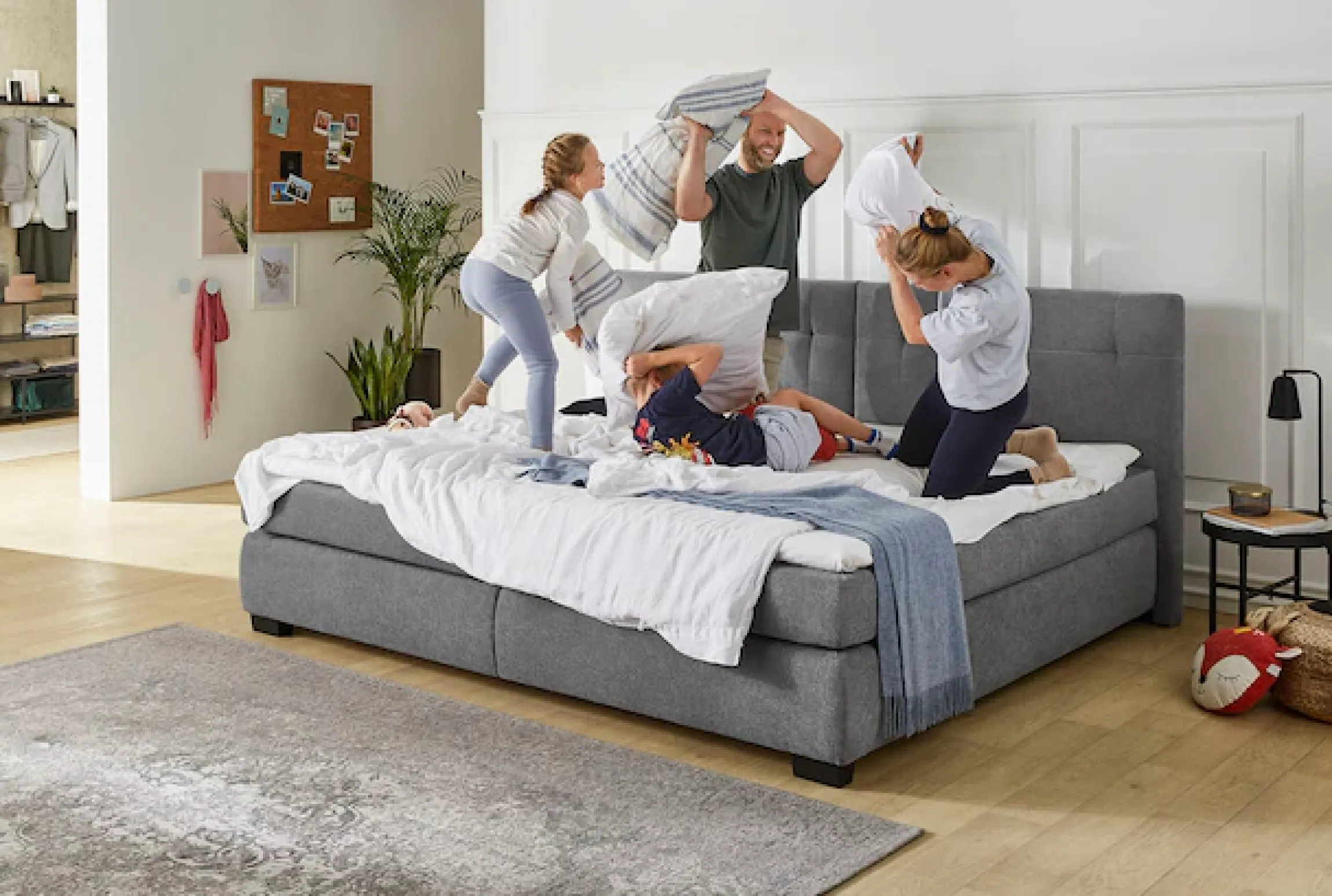 Jockenhöfer Gruppe Boxspringbett »FAMILY, Familienbett mit Taschenfederkernmatratze H3« mit Kaltschaum-Topper, hochwertiger Microfaser-Bezug, 240x200 cm