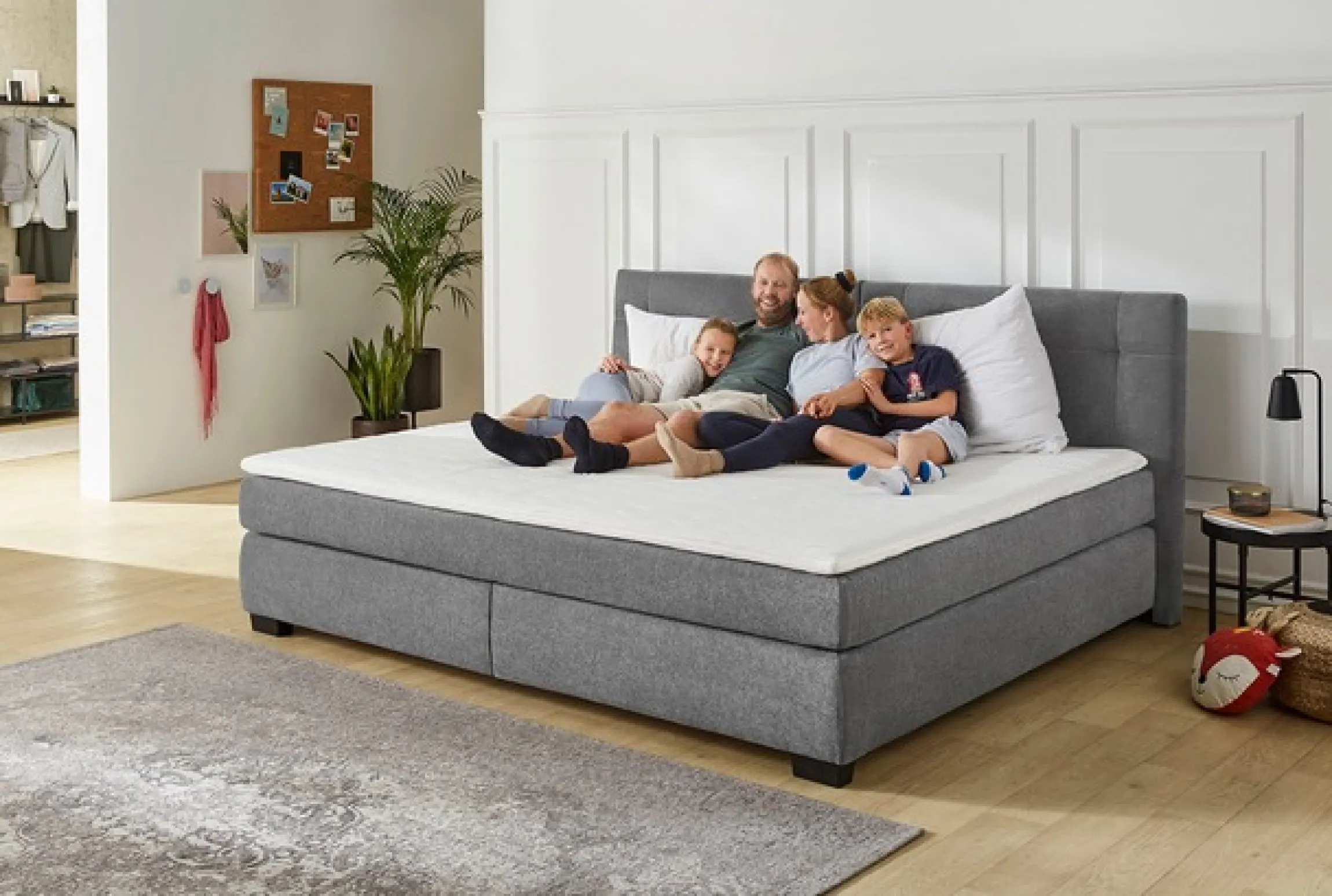 Jockenhöfer Gruppe Boxspringbett »FAMILY, Familienbett mit Taschenfederkernmatratze H3« mit Kaltschaum-Topper, hochwertiger Microfaser-Bezug, 240x200 cm