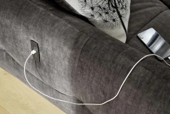 Jockenhöfer Gruppe Ecksofa »Zoom L-Form, B: 263 cm, mit 60 cm elektr. Sitztiefenverstellung« 140kg Belastbarkeit, USB-Anschluss, Kopfteilverstellung & Zierkissen