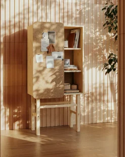 Karup Design Hochkommode »Slide« Aus massiven Kiefernholz und Kork Pinwand