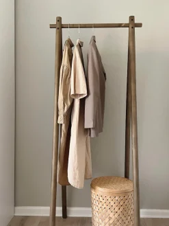 Karup Design Kleiderstange »Hongi« Kleiderstange Hongi 75 cm. breit, aus FSC®-zertifiziertem Kiefernholz